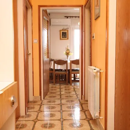 By The Sea Grebastica, Sibenik - 6135 Apartment Grebastica