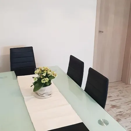 Apartman By The Sea Grebastica, Sibenik - 6135 *