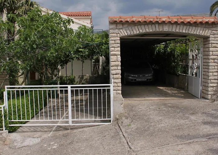 By The Sea Grebastica, Sibenik - 6135 *